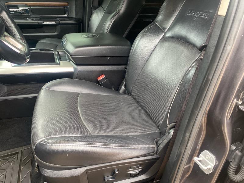 RAM 1500 Laramie Crew Cab SWB 4WD 2014