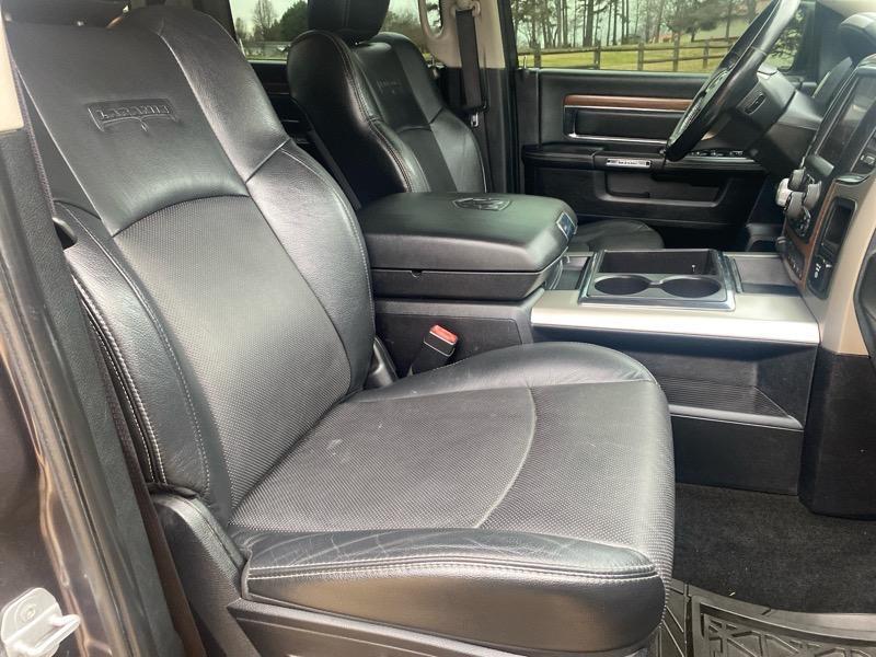 RAM 1500 Laramie Crew Cab SWB 4WD 2014