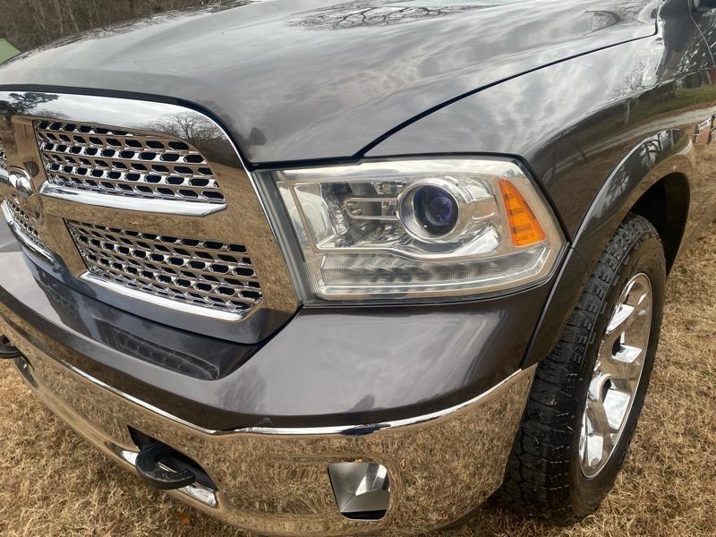 RAM 1500 Laramie Crew Cab SWB 4WD 2014