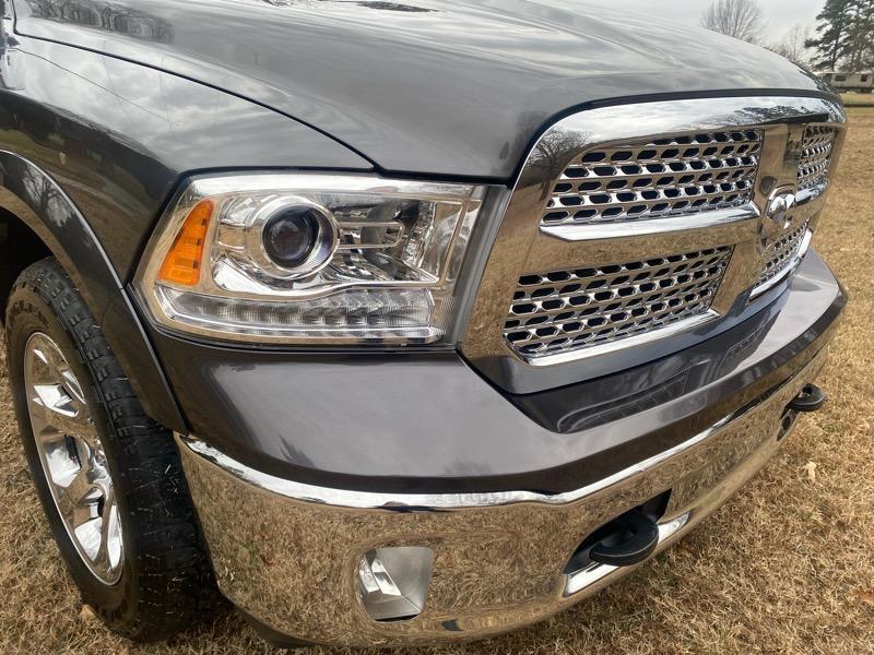 RAM 1500 Laramie Crew Cab SWB 4WD 2014