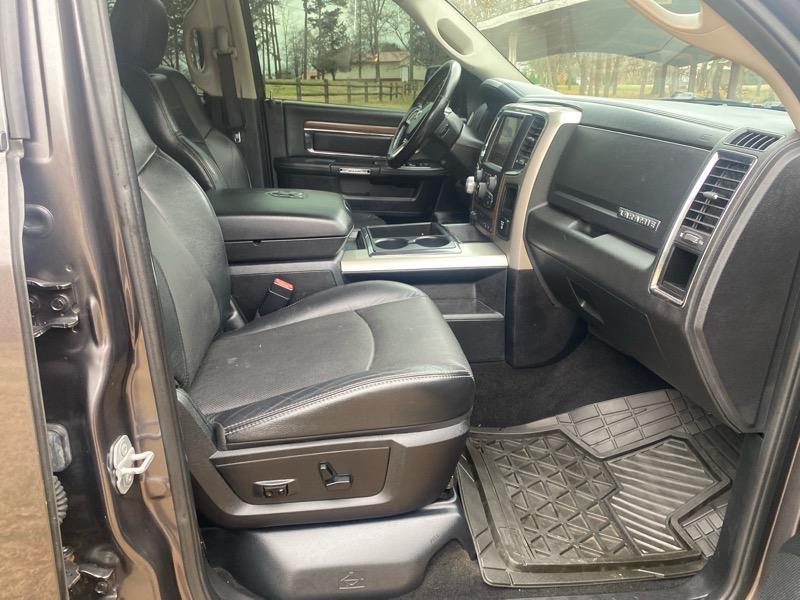 RAM 1500 Laramie Crew Cab SWB 4WD 2014