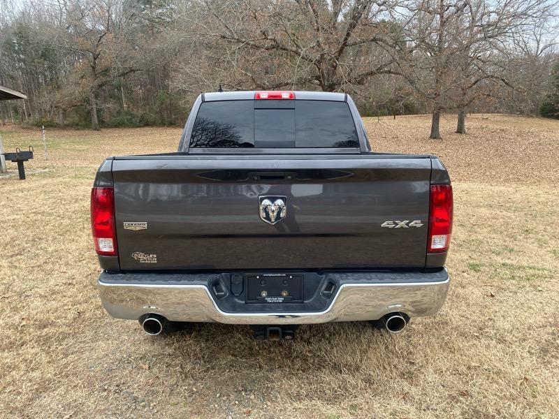 RAM 1500 Laramie Crew Cab SWB 4WD 2014
