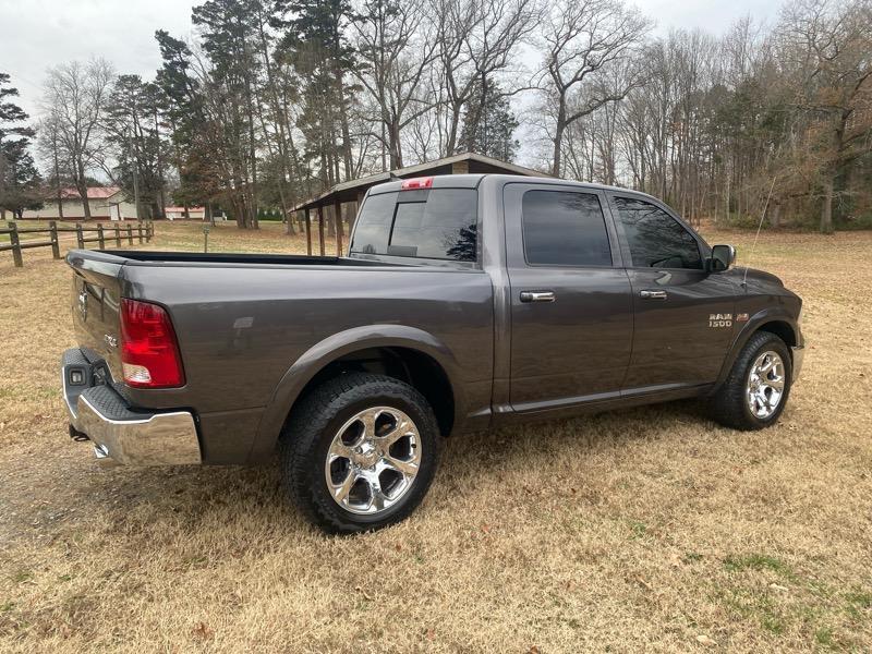 RAM 1500 Laramie Crew Cab SWB 4WD 2014