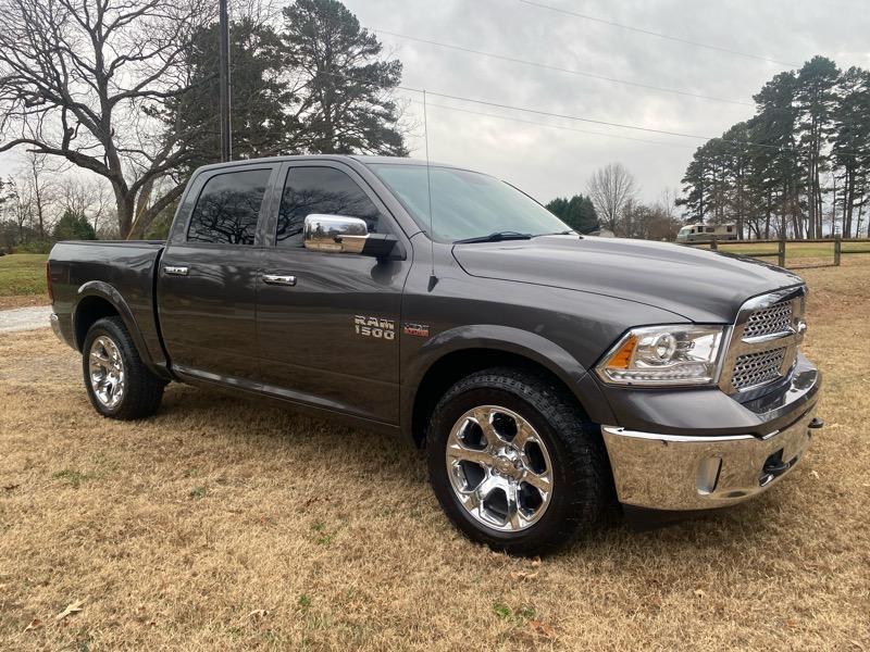 RAM 1500 Laramie Crew Cab SWB 4WD 2014