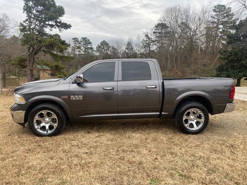 RAM 1500 Laramie Crew Cab SWB 4WD 2014