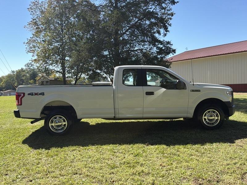 Ford F-150 XL SuperCab 8-ft. Bed 4WD 2016