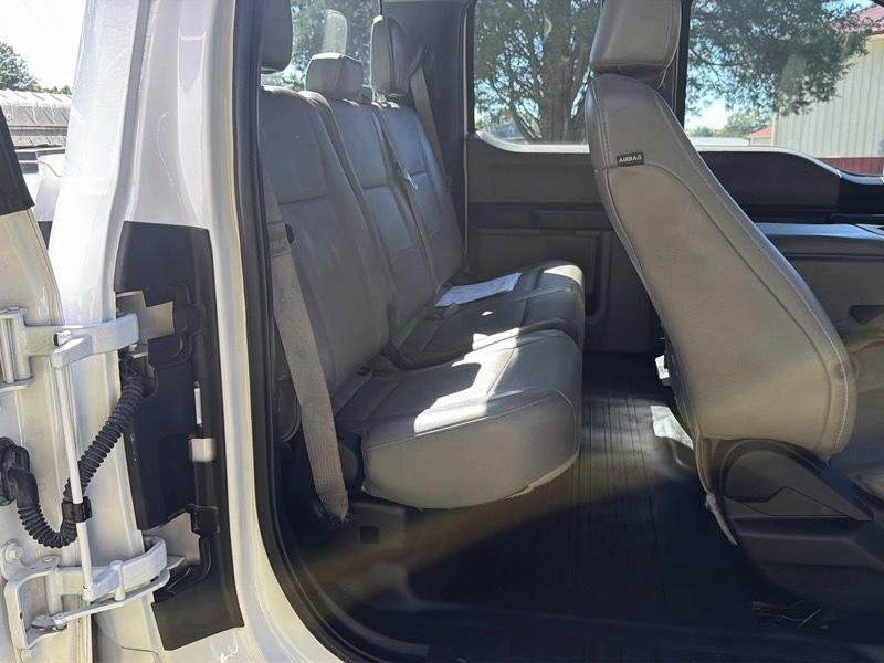 Ford F-150 XL SuperCab 8-ft. Bed 4WD 2016