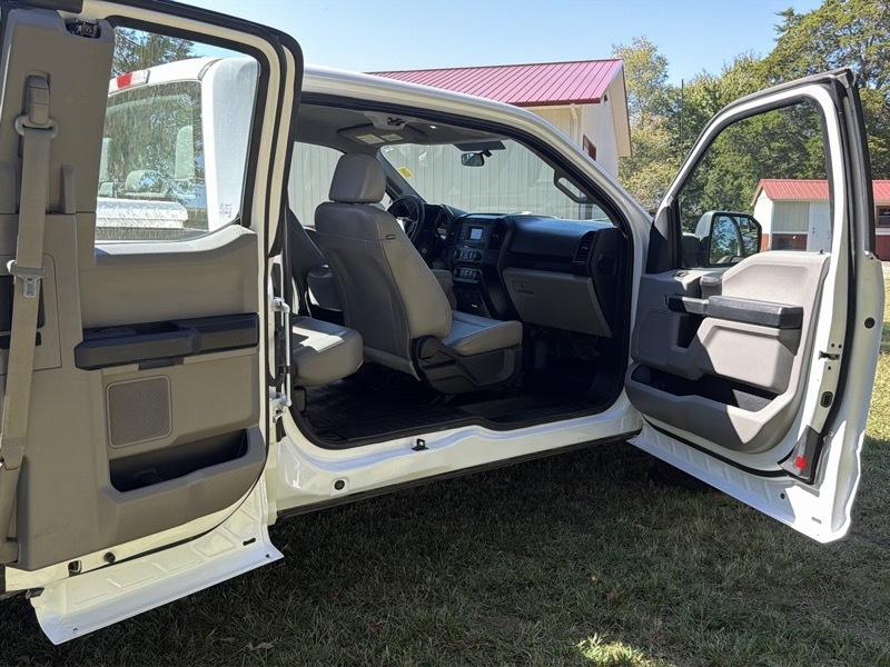 Ford F-150 XL SuperCab 8-ft. Bed 4WD 2016