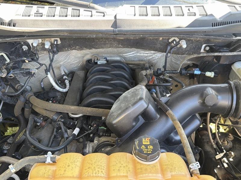 Ford F-150 XL SuperCab 8-ft. Bed 4WD 2016