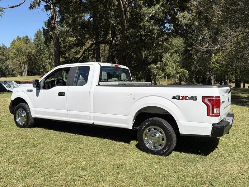 Ford F-150 XL SuperCab 8-ft. Bed 4WD 2016