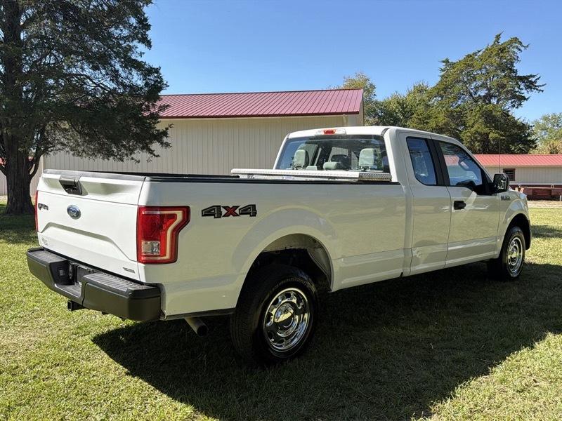 Ford F-150 XL SuperCab 8-ft. Bed 4WD 2016