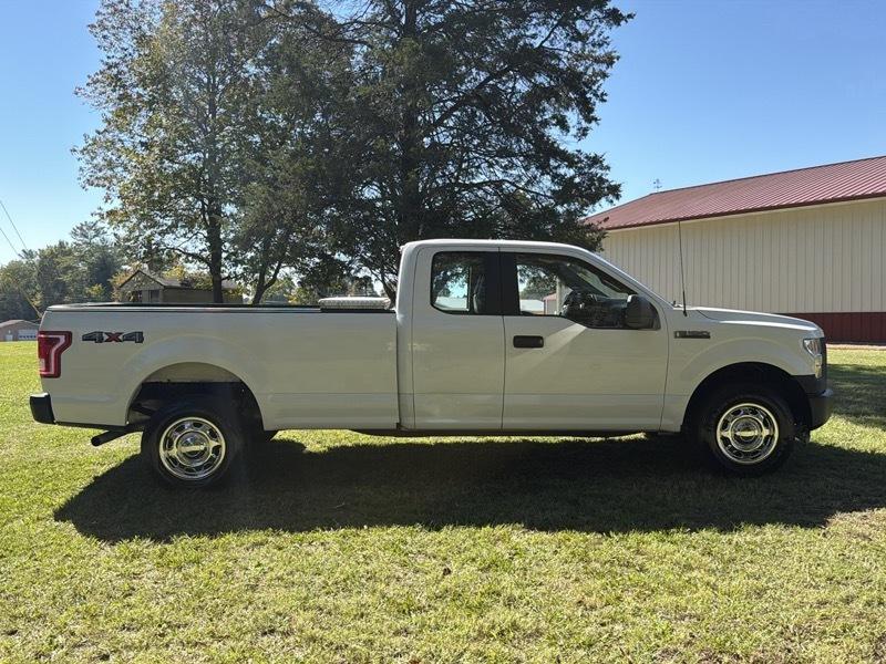 Ford F-150 XL SuperCab 8-ft. Bed 4WD 2016