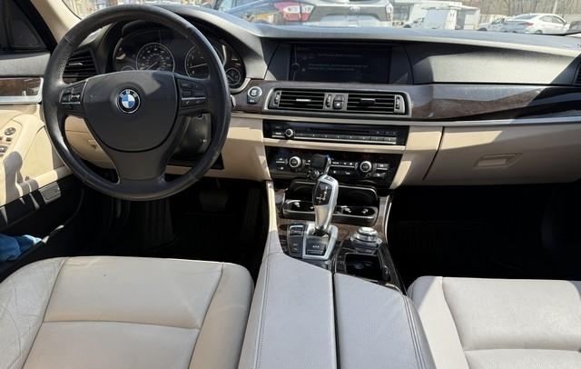 BMW 5 Series 4dr Sdn 528i xDrive AWD 2012