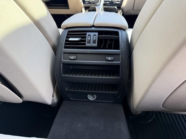 BMW 5 Series 4dr Sdn 528i xDrive AWD 2012