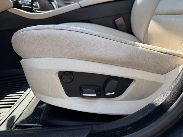 BMW 5 Series 4dr Sdn 528i xDrive AWD 2012