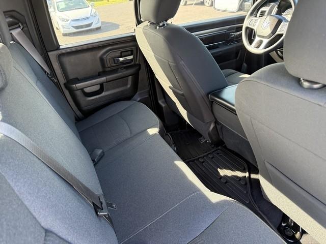 RAM 1500 Classic Warlock 4x4 Quad Cab 6'4" Box 2021