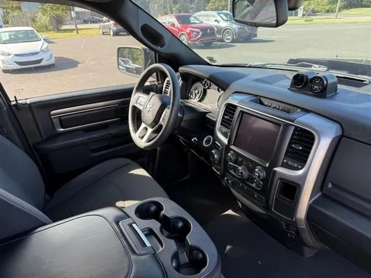 RAM 1500 Classic Warlock 4x4 Quad Cab 6'4" Box 2021