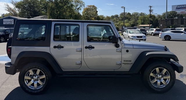 Jeep Wrangler Unlimited 4WD 4dr Sport 2016