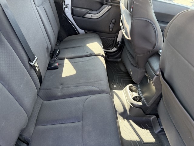 Jeep Wrangler Unlimited 4WD 4dr Sport 2016