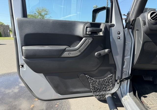 Jeep Wrangler Unlimited 4WD 4dr Sport 2016