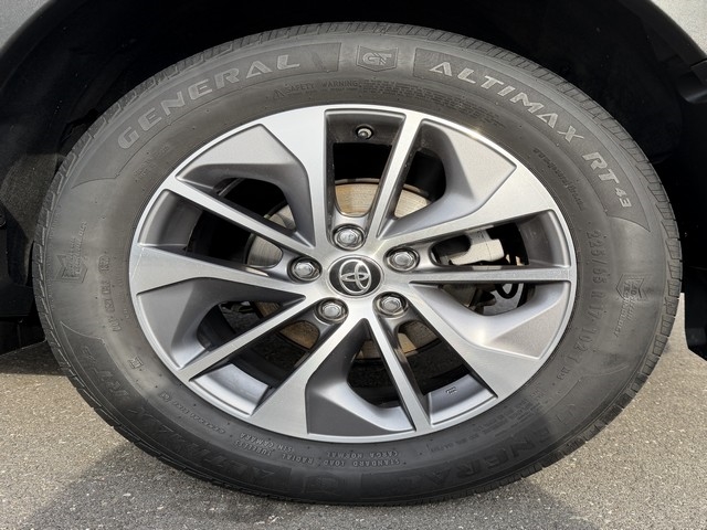 Toyota RAV4 Hybrid AWD 4dr XLE (Natl) 2016