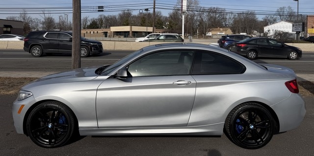 BMW 2 Series 2dr Cpe M235i xDrive AWD 2016