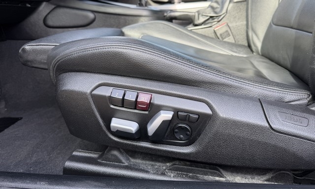 BMW 2 Series 2dr Cpe M235i xDrive AWD 2016