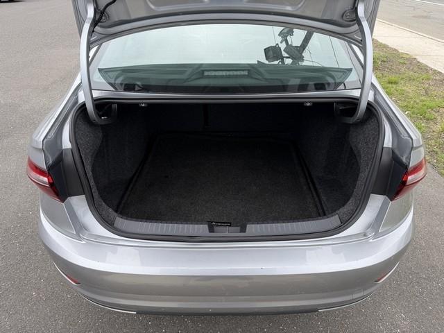 Volkswagen Jetta R-Line Auto w/SULEV 2020