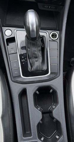 Volkswagen Jetta R-Line Auto w/SULEV 2020