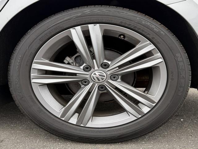 Volkswagen Jetta R-Line Auto w/SULEV 2020