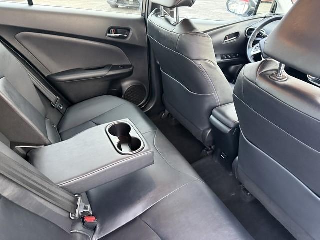 Toyota Prius Three Touring (Natl) 2017