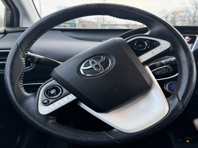 Toyota Prius Three Touring (Natl) 2017