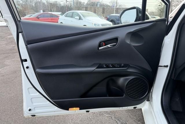 Toyota Prius Three Touring (Natl) 2017