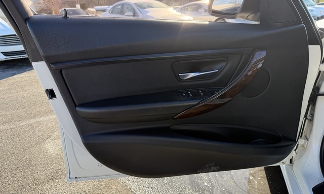 BMW 3 Series 4dr Sdn 328i RWD SULEV 2015