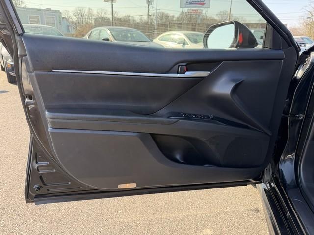 Toyota Camry XLE Auto (Natl) 2018