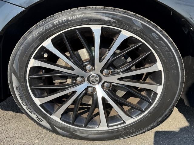 Toyota Camry XLE Auto (Natl) 2018