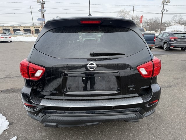 Nissan Pathfinder 4x4 SL 2018