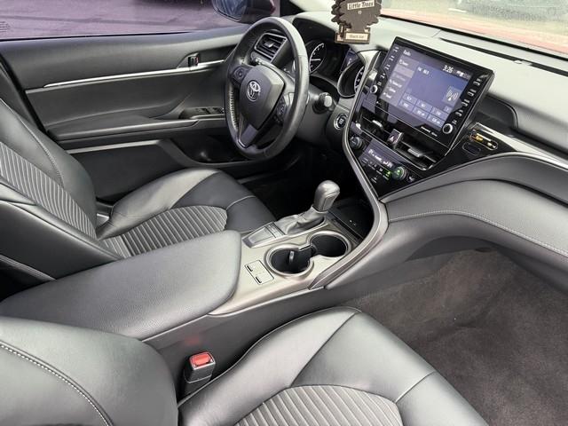 Toyota Camry Hybrid SE Nightshade CVT (Natl) 2023