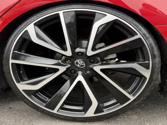 Toyota Camry Hybrid SE Nightshade CVT (Natl) 2023