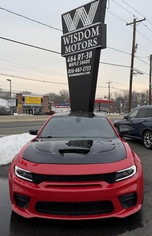 2016 Dodge Charger 4dr Sdn SRT Hellcat RWD