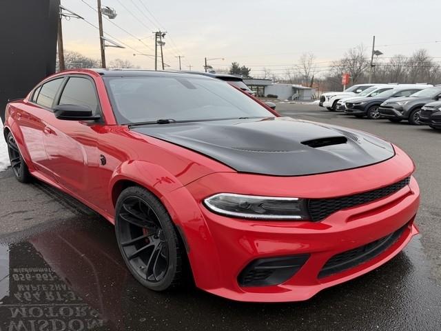 Dodge Charger 4dr Sdn SRT Hellcat RWD 2016