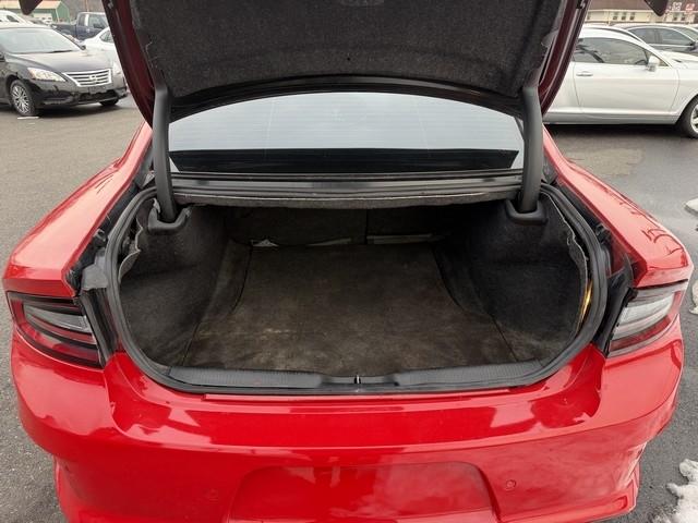 Dodge Charger 4dr Sdn SRT Hellcat RWD 2016