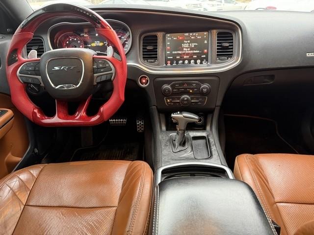 Dodge Charger 4dr Sdn SRT Hellcat RWD 2016