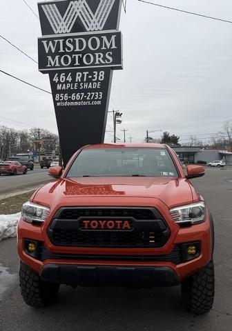 2017 Toyota Tacoma SR5 Double Cab 5' Bed V6 4x4 AT (Natl)