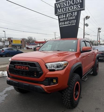 Toyota Tacoma TRD Off Road Double Cab 5' Bed V6 4x4 MT (Natl) 2017
