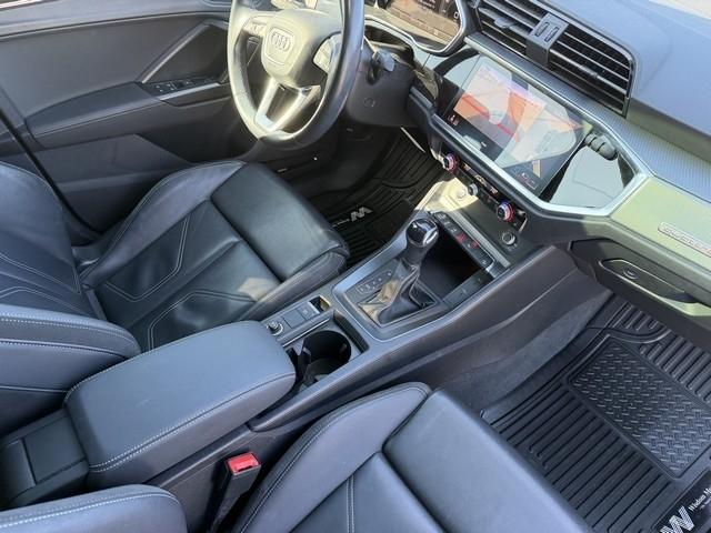 Audi Q3 S line Premium Plus 45 TFSI quattro 2022