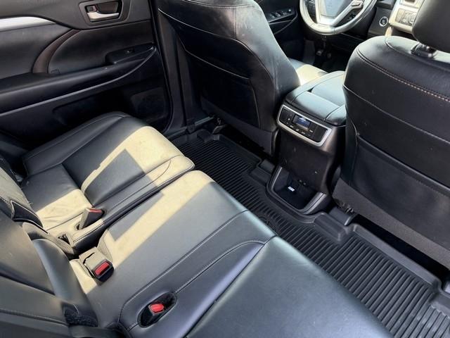 Toyota Highlander XLE V6 AWD (Natl) 2019