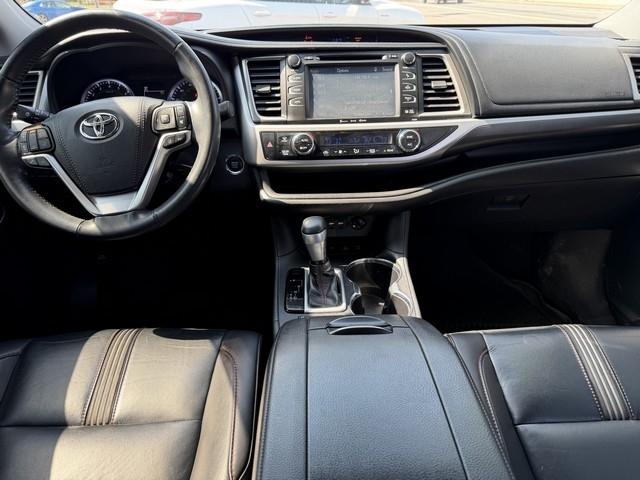 Toyota Highlander XLE V6 AWD (Natl) 2019