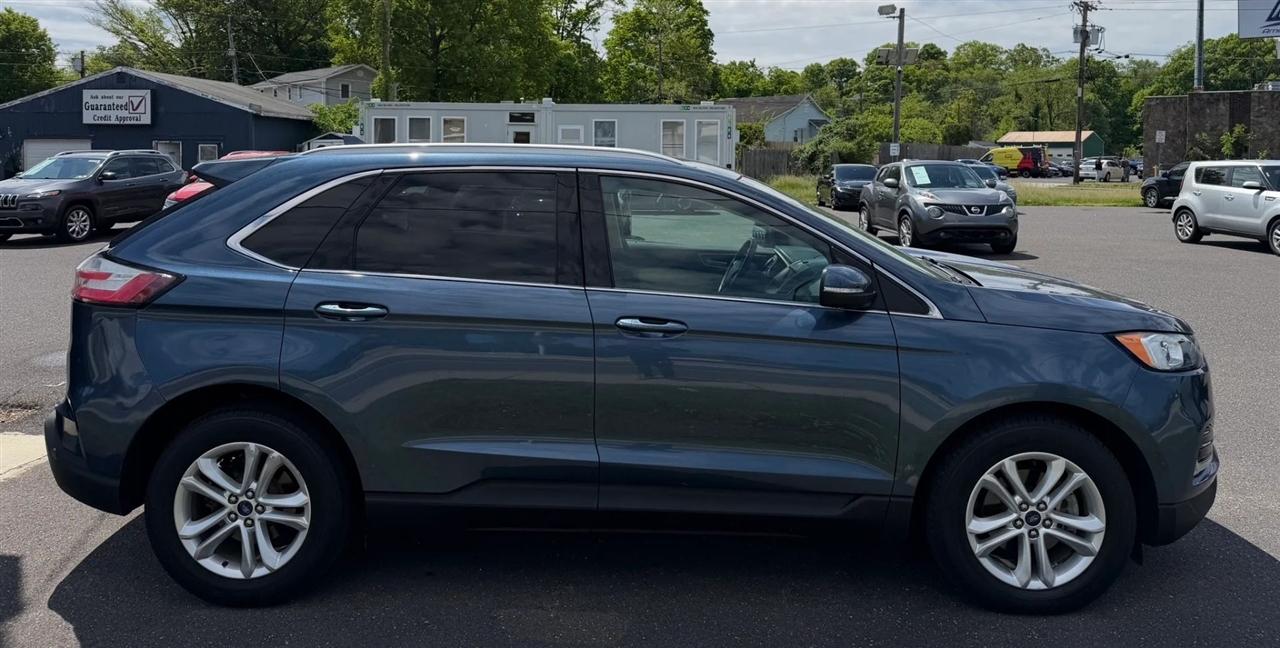 Ford Edge SEL FWD 2019
