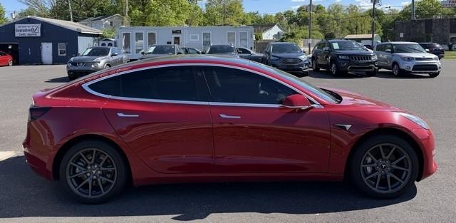 Tesla Model 3 Mid Range Battery RWD 2018